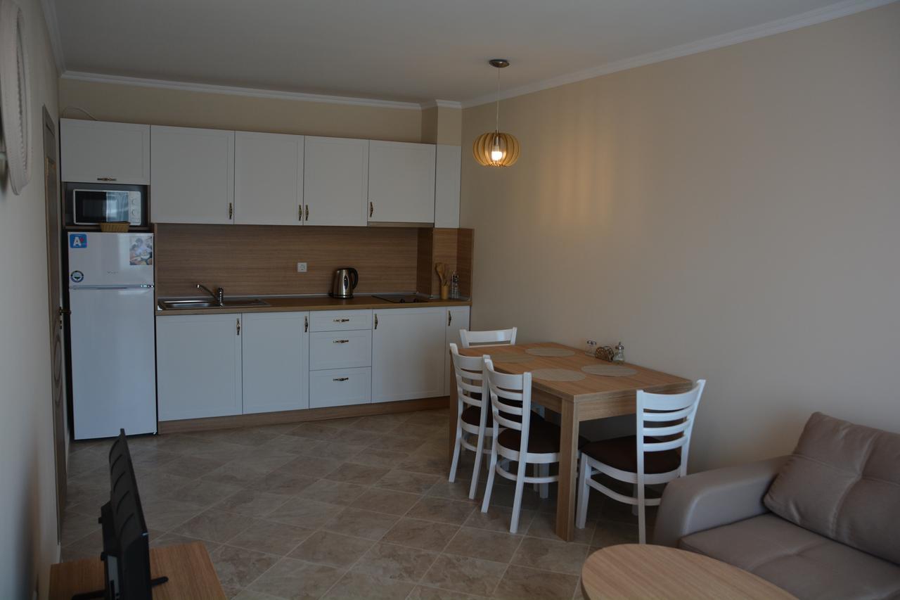 Apartments In Rif 3 Ravda Esterno foto