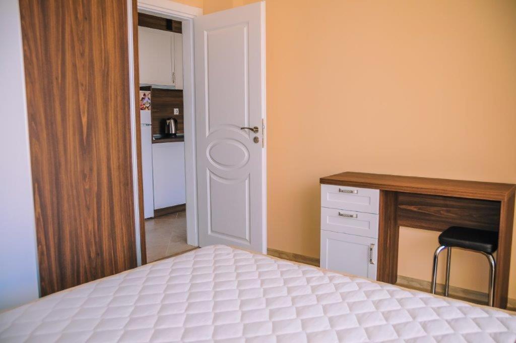 Apartments In Rif 3 Ravda Esterno foto