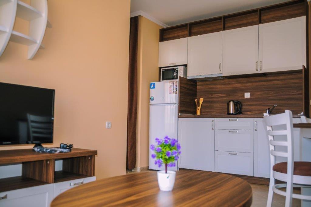 Apartments In Rif 3 Ravda Esterno foto