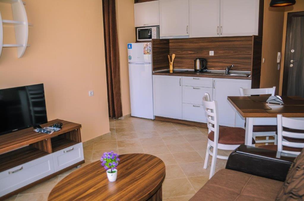Apartments In Rif 3 Ravda Esterno foto